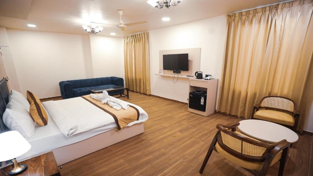 Suite with City View